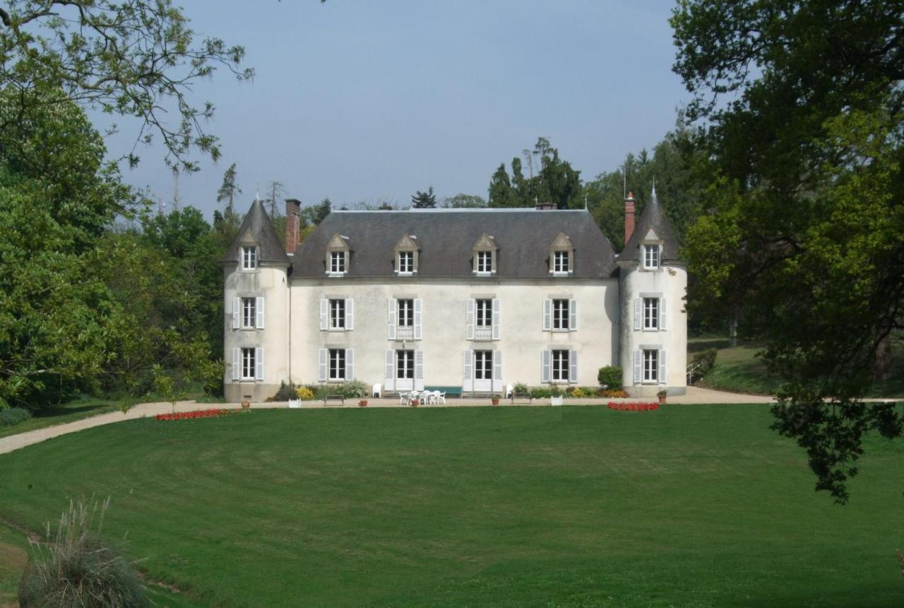 Château de La Ville-Huë Guer Exterior foto